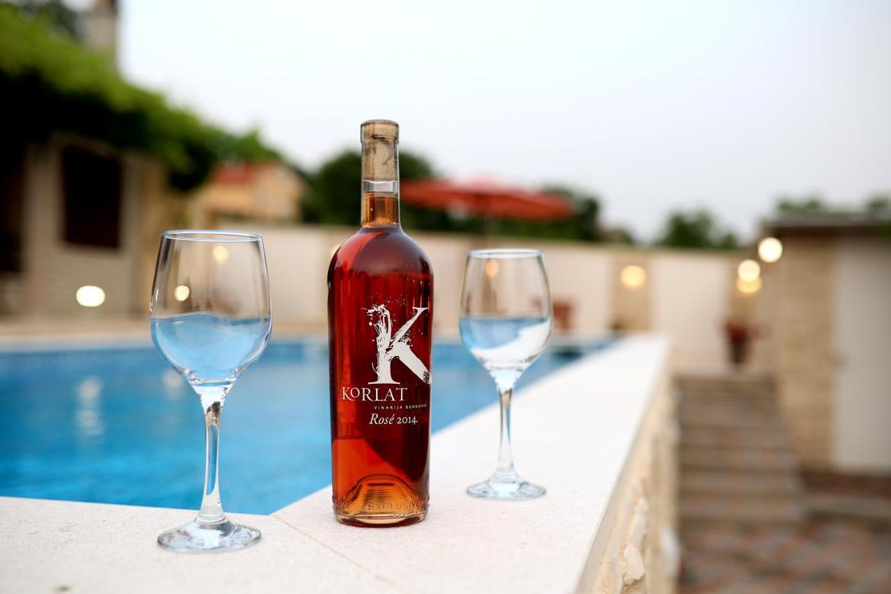 Country House Korlat 벤코바츠 외부 사진